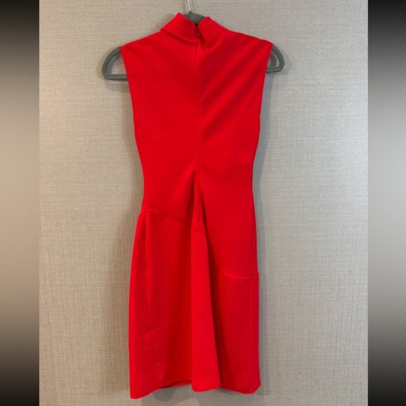 Love Moschino Elegant Red Sleeveless Midi Dress - Picture 2 of 14
